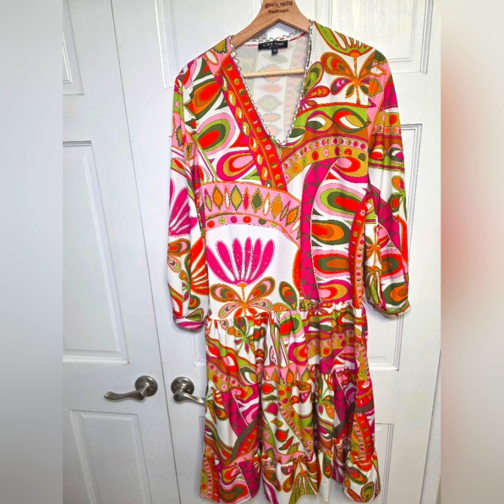 QJWM Vibrant Multicolored Flowy Cotton Blend Vneck Side Zip Dress Size- XS